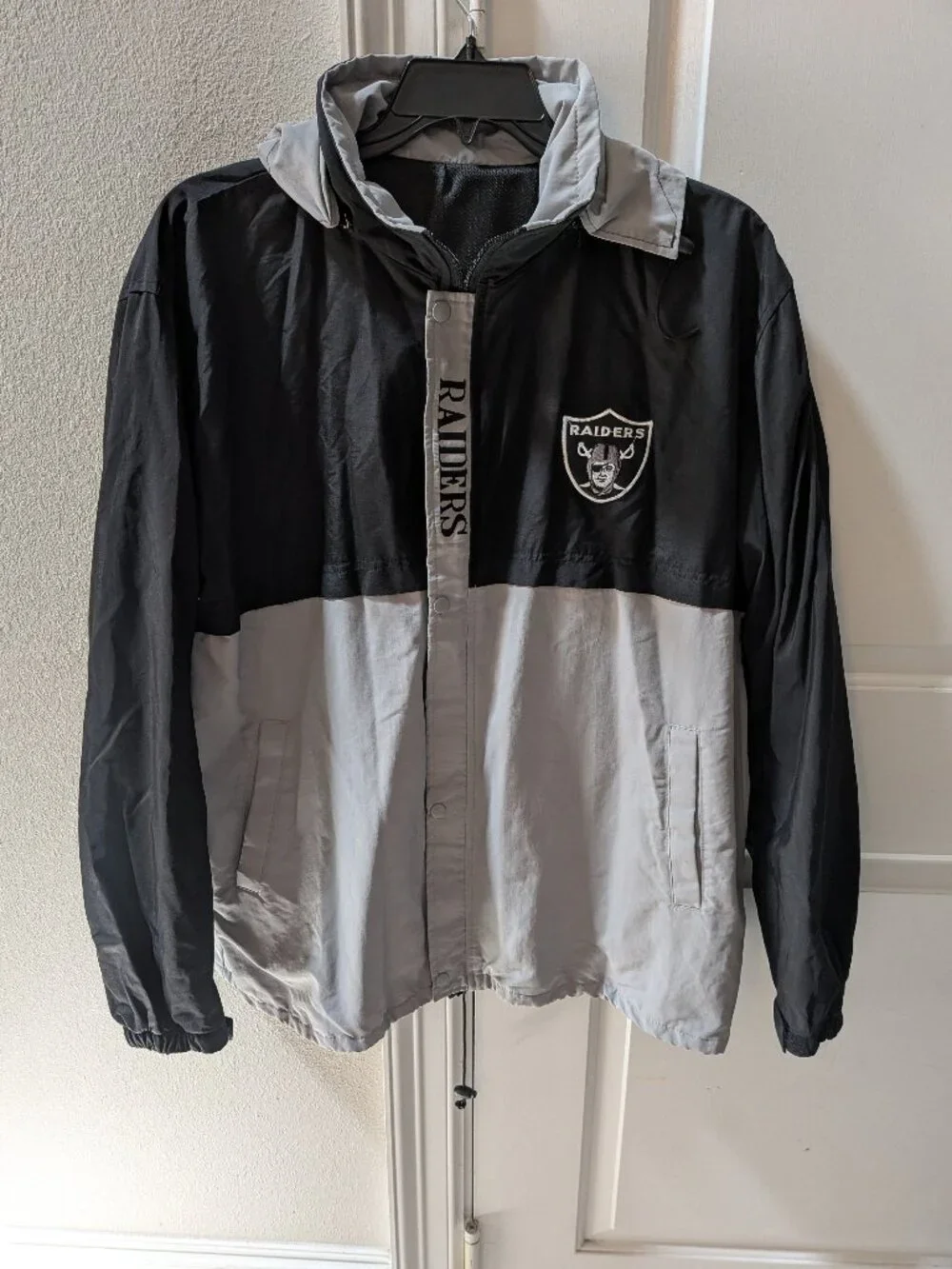 Vintage Oakland Raiders NFL Men’s XL Black Gray LA Vegas  Hooded Jacket Coat